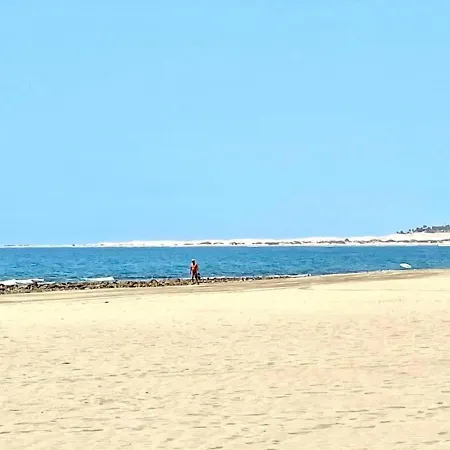 아파트 Lb Deluxe Con Media Pension, Wifi, A 250m De La Playa