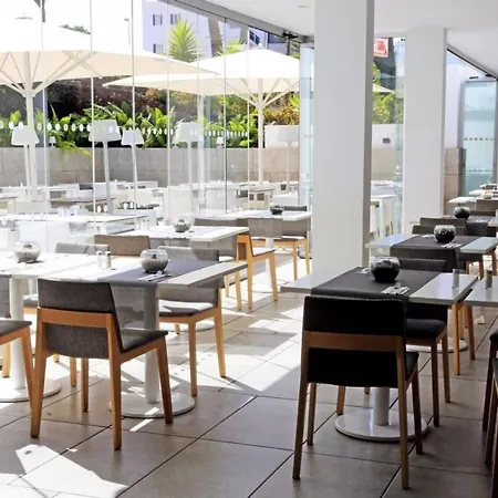 Lb Deluxe Con Media Pension, Wifi, A 250m De La Playa * 플라야 델 잉글스