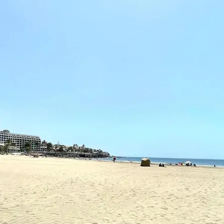아파트 Lb Deluxe Con Media Pension, Wifi, A 250m De La Playa *
