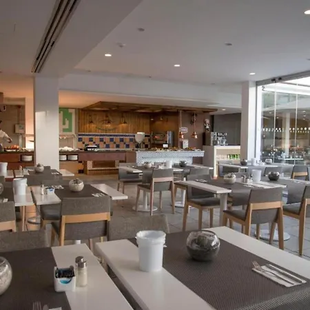 Lb Deluxe Con Media Pension, Wifi, A 250m De La Playa Playa del Inglés